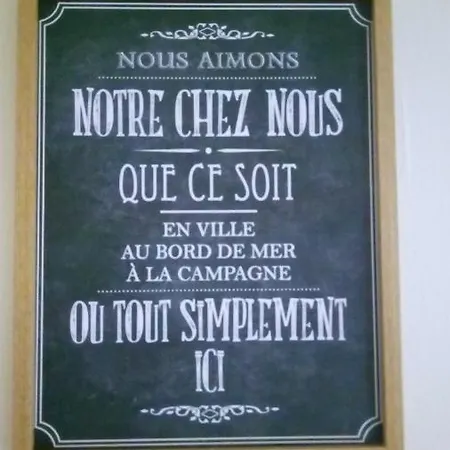 Studio Desseilligny شقة دوكازوفيل